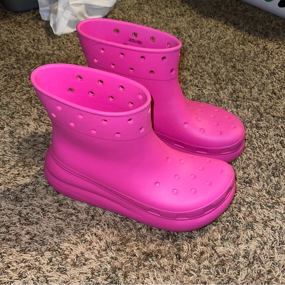 Crocs Classic Crush Rain Boots Men's US 11 Pink Women’s 13 NWOT - Picture 1 of 6